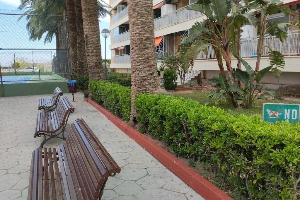 Playa Puebla De Farnals Valencia Lägenhet Massalfassar Exteriör bild